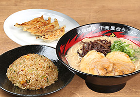 一竜セット(餃子・半焼きめし)